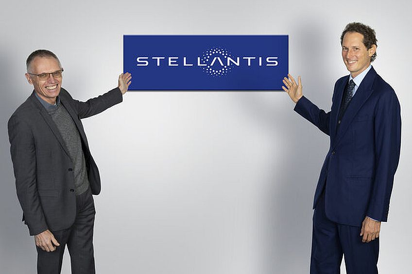 Stellantis-Tavares-Elkann-2-666x444